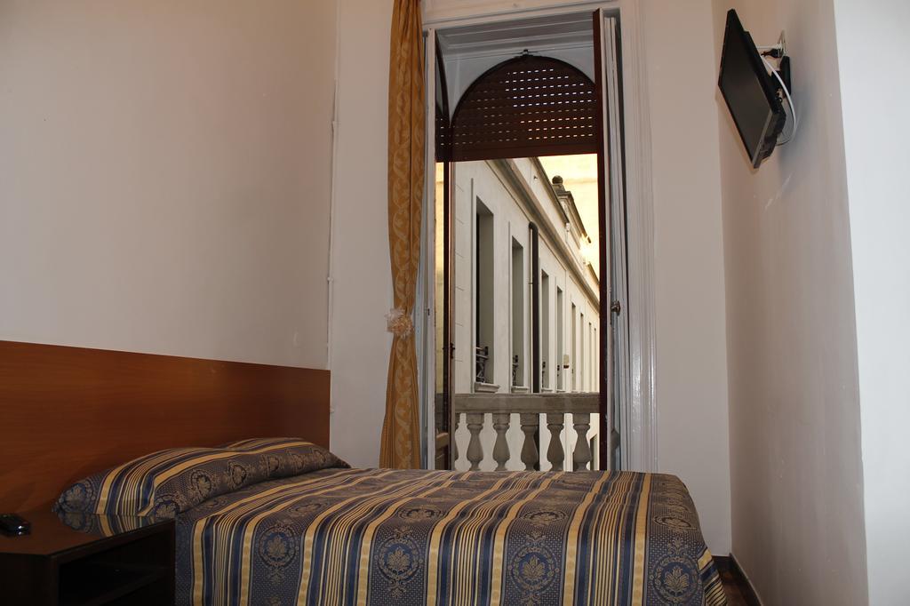 Hotel Luisa ミラノ 部屋 写真