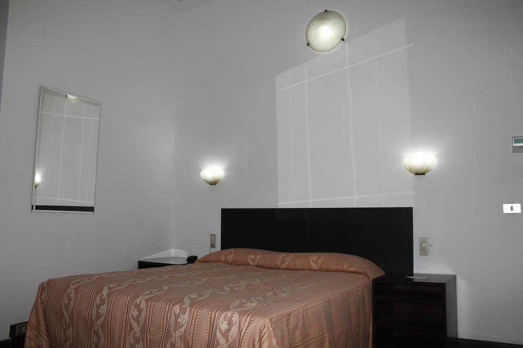 Hotel Luisa ミラノ 部屋 写真