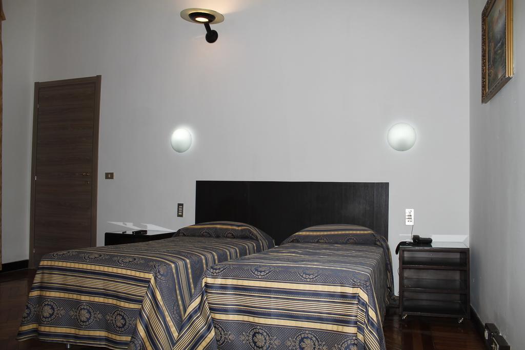 Hotel Luisa ミラノ 部屋 写真