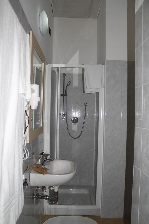 Hotel Luisa ミラノ 部屋 写真