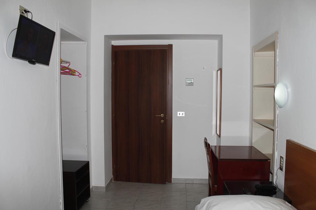 Hotel Luisa ミラノ 部屋 写真