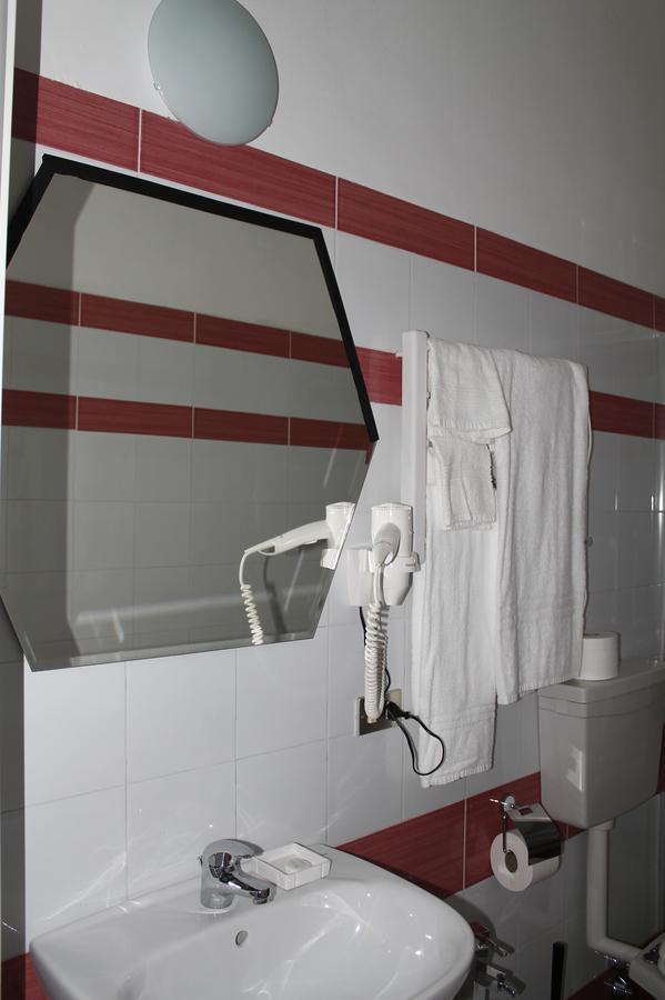 Hotel Luisa ミラノ 部屋 写真